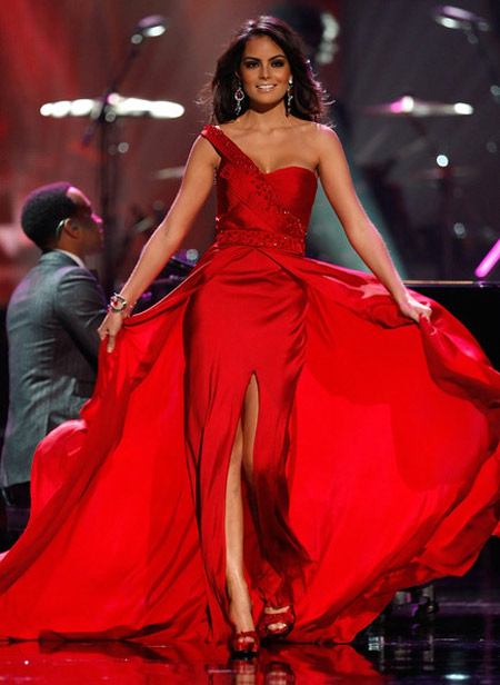 Thiết kế rực rỡ này đã góp phần làm nên chiến thắng cho Jimena tại Miss Universe 2011.