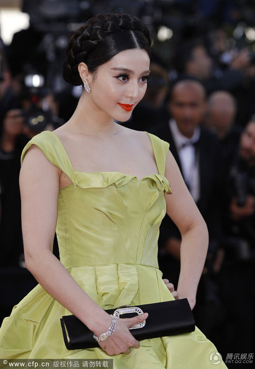 Tiếp tục tạo ấn tượng tại Cannes, Băng Băng mặc chiếc váy màu vàng chanh rất